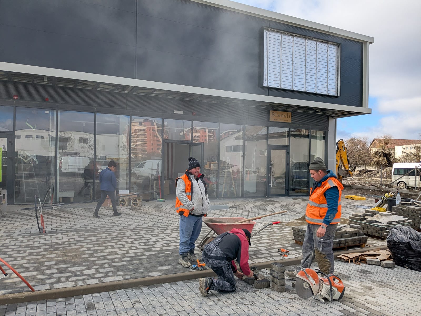 Mit láttunk a Szenátor üzlettársának csütörtökön megnyíló bevásárlóközpontjában?