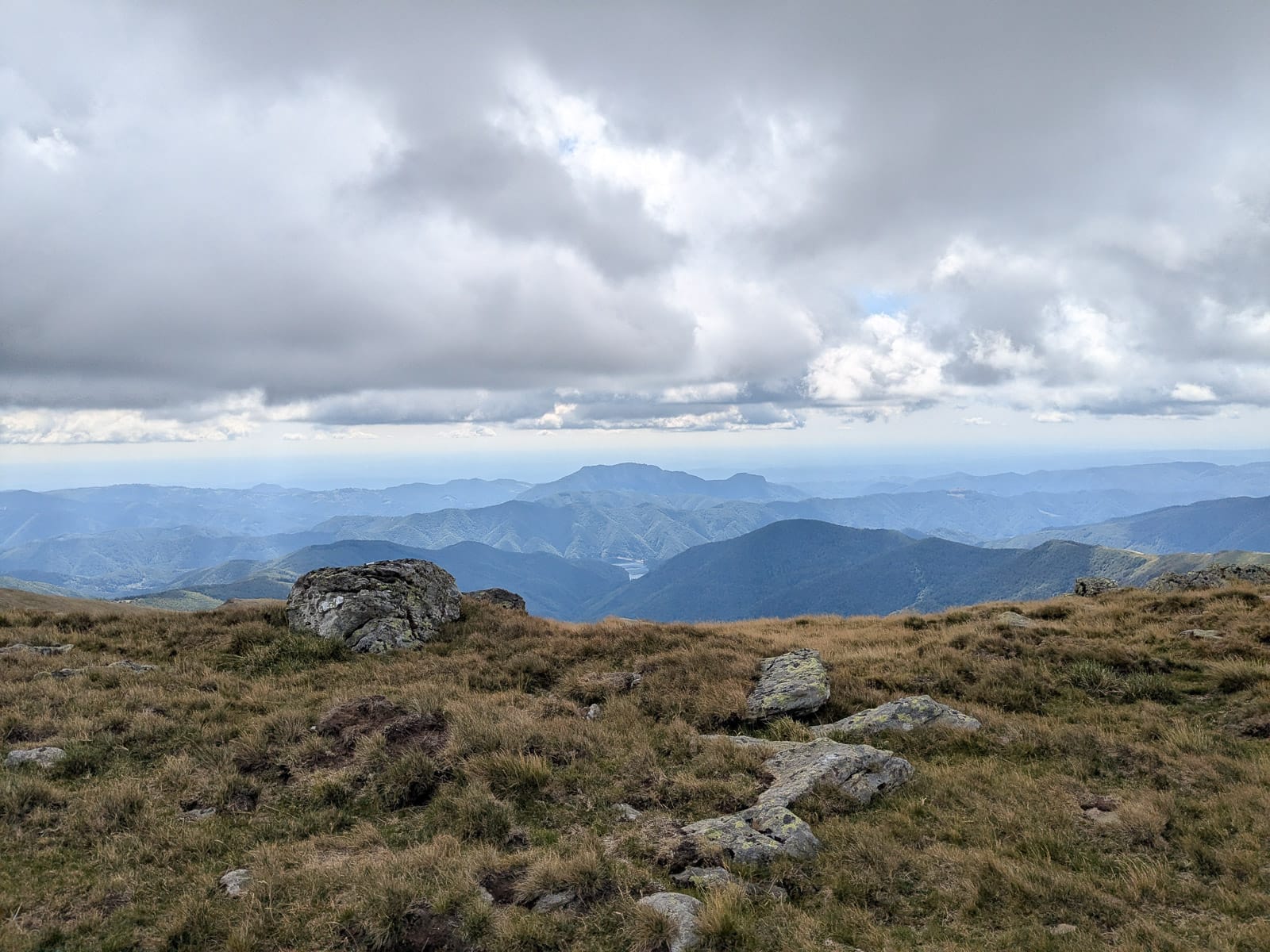 Hóvihar és magyarellenesség a déli hegyekben