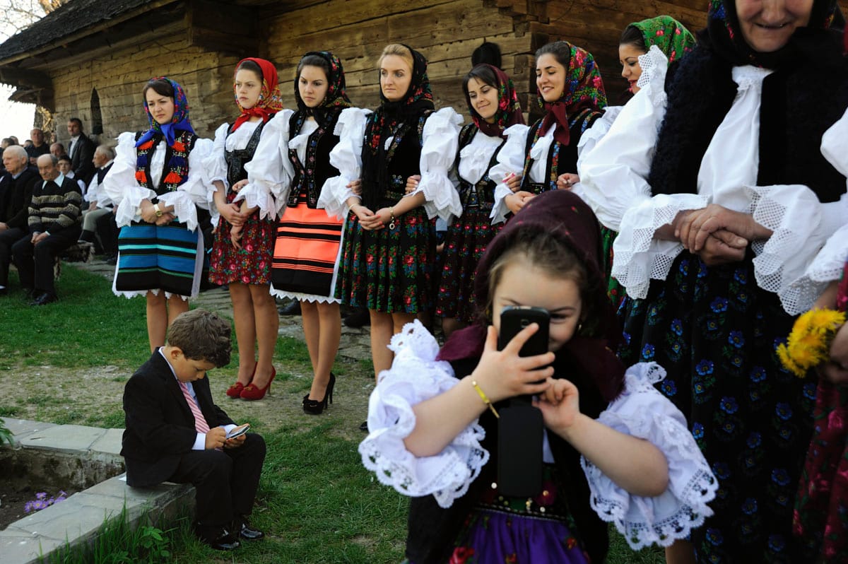 Vasile Dorolți: Uite-mă, cum se duce tradiția