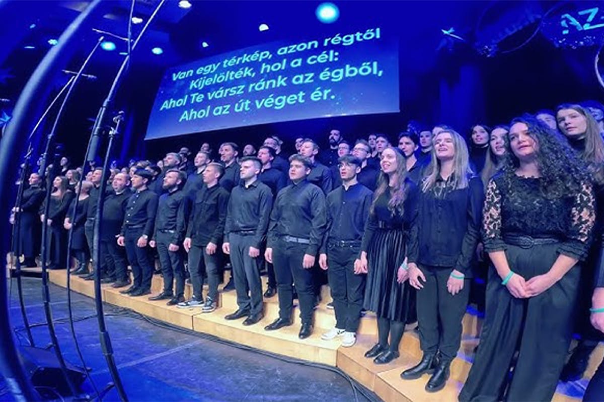 A központi idegrendszeri károsodással élőkért énekelnek