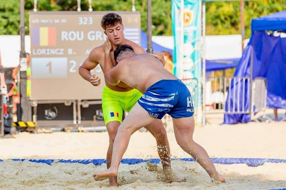 A homokban is állták a sarat az udvarhelyi birkózók