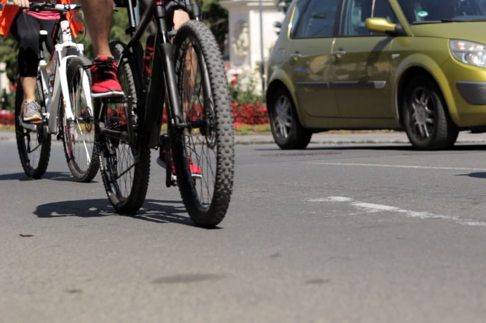 Eldőlt az Ifjúság utcában a biciklis