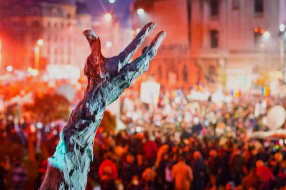 Nem csak koszorúval emlékeznek meg a Colectiv-tűzről