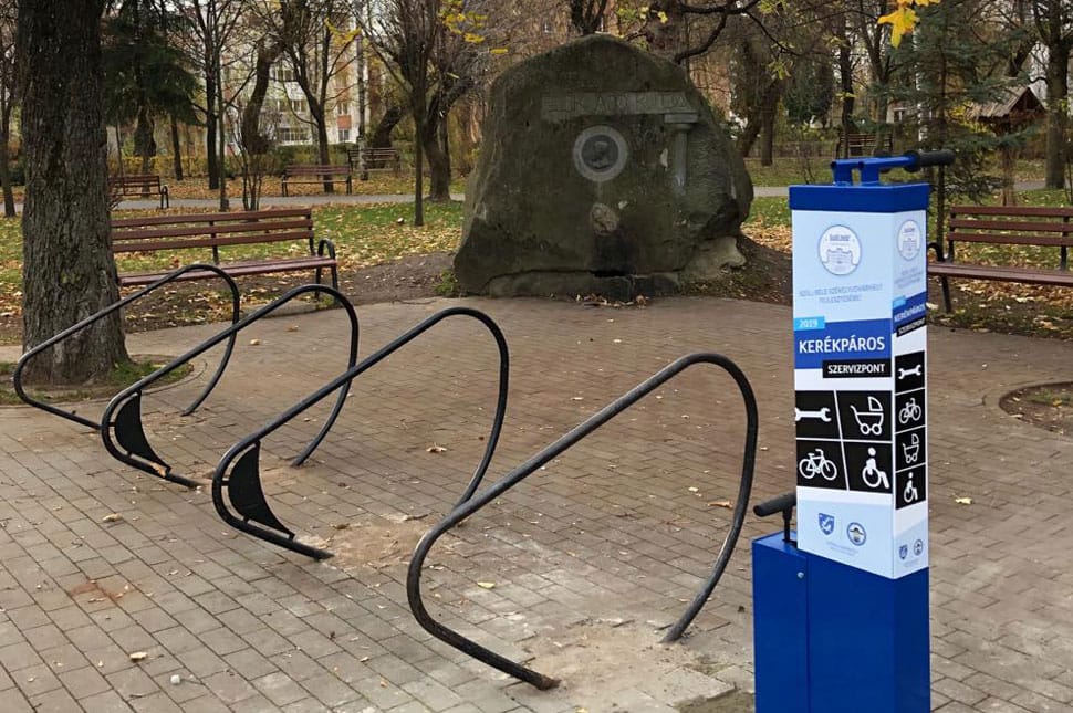 Parkolókat kell létesíteni a kerékpároknak