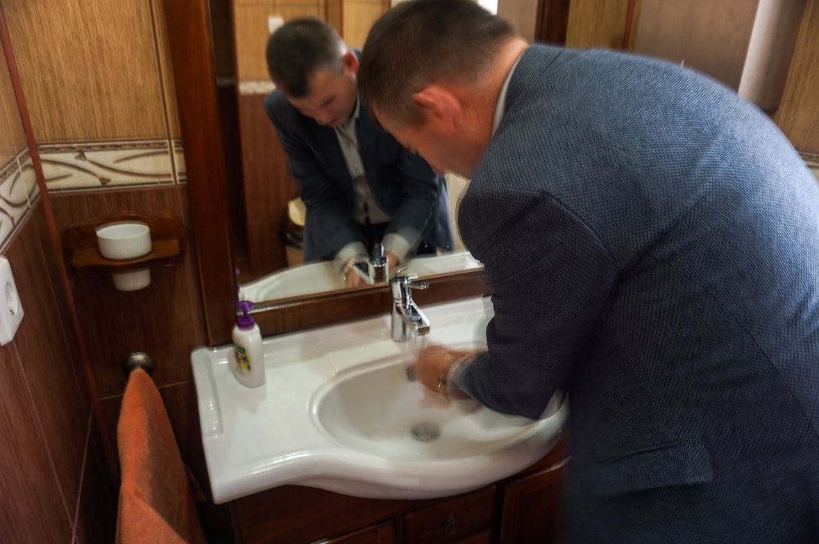 Nem akar beállni a Néppártba Gálfi csapata