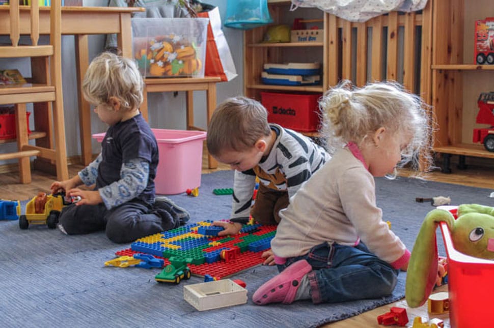 Kéthetente más napiba kell vinni a gyereket