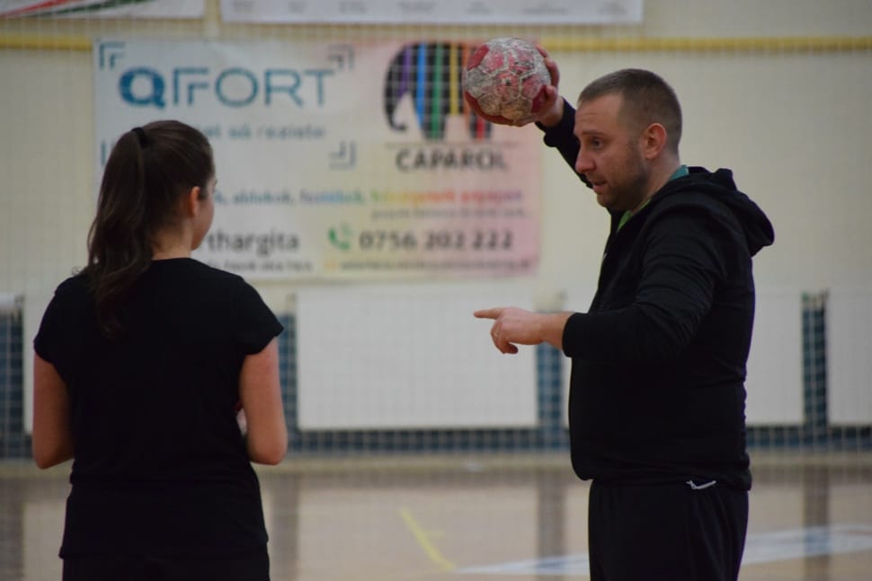 Készülnek a lányok, csak bírják szusszal