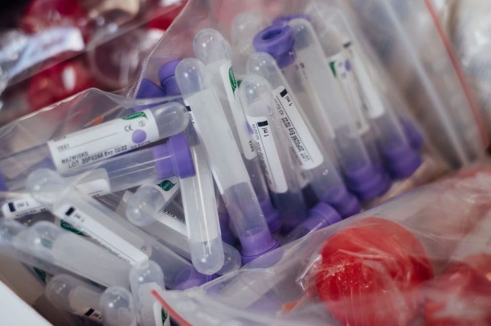 Négyezer az országban, szinte száz új eset a megyében