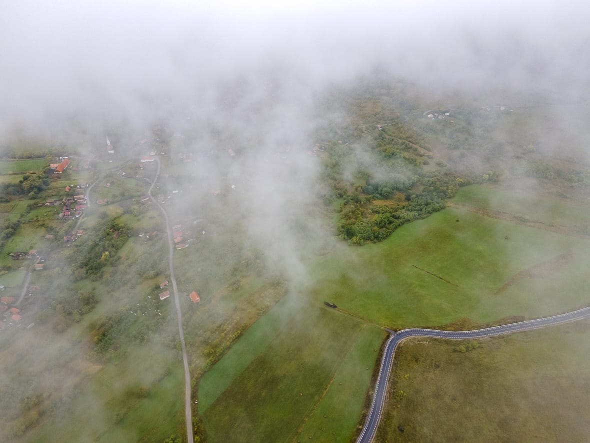 Esni fog, de időnként a nap is kisüt
