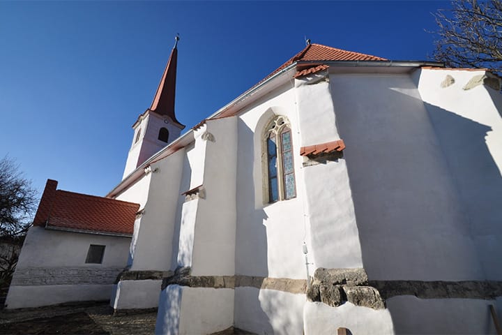 Befejeződött a rugonfalvi református templom felújítási projektje