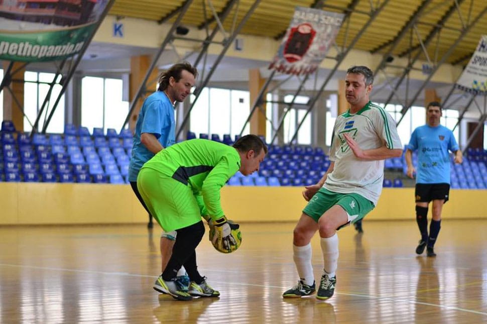 Öregfiúk lépnek pályára