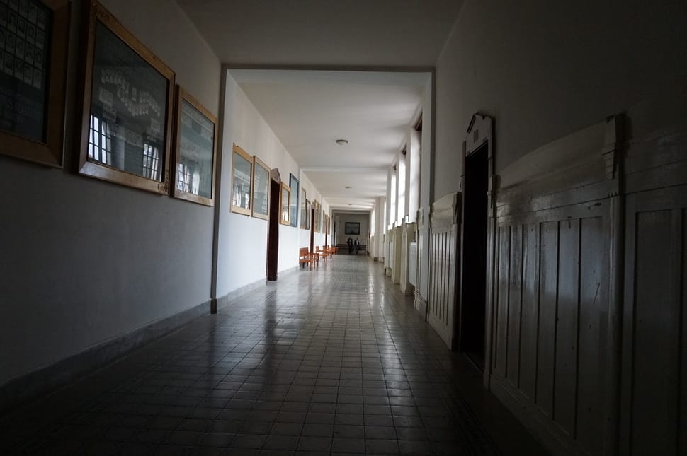 Szünetben is az osztályban kell maradni