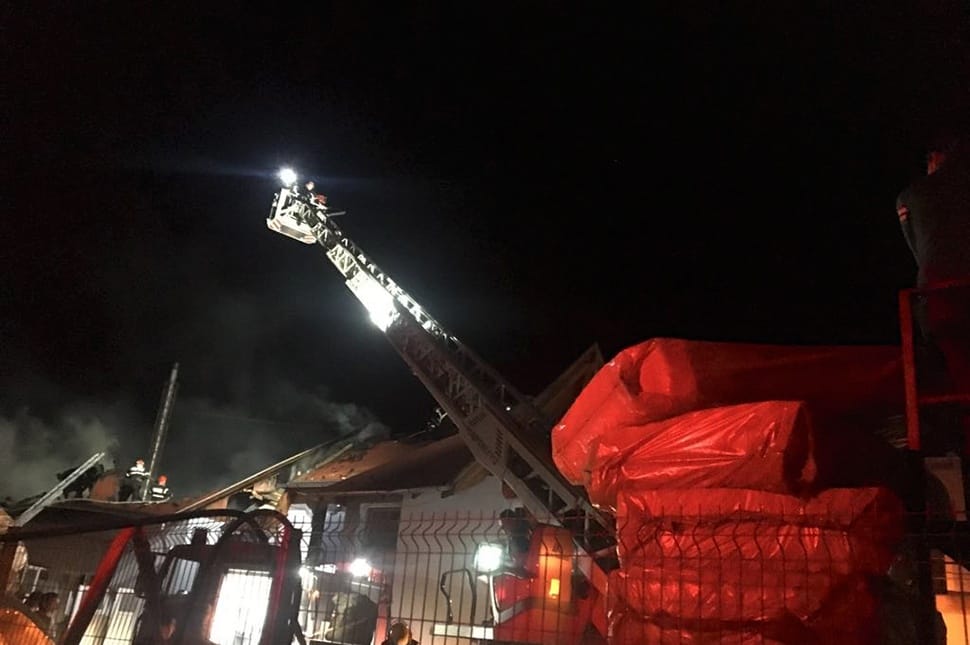 Kigyúlt egy kémény a Sas utcában