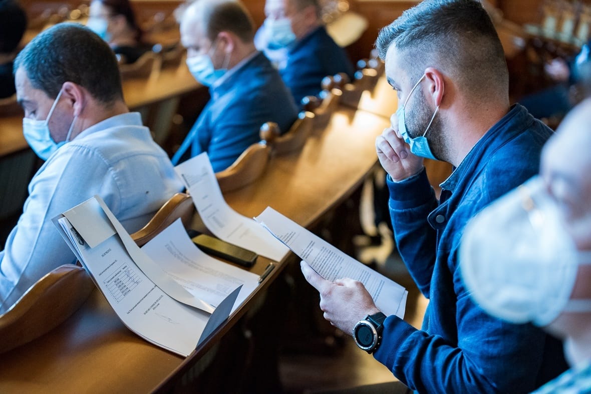 Ezek a döntések nem várhatnak a hónap végéig