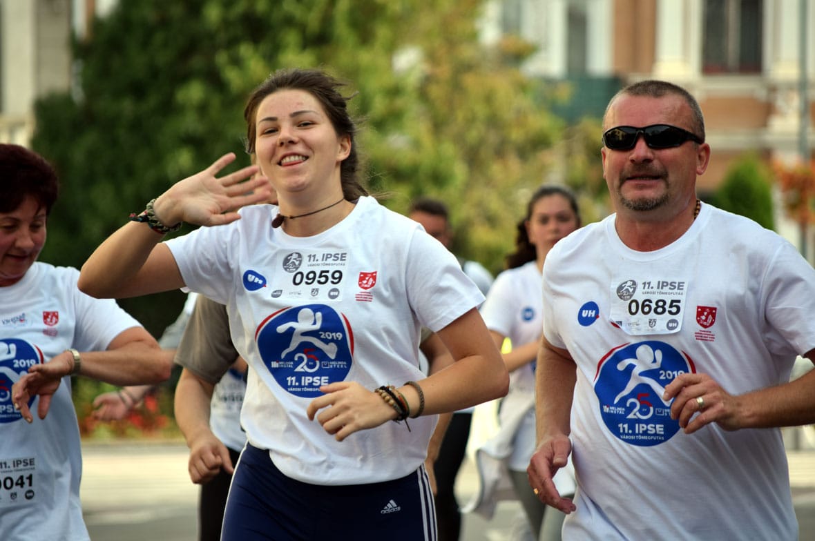 Kedves tömegfutók!