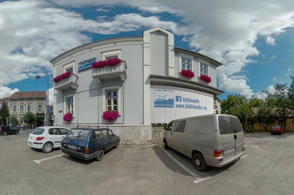 Virtuális kávéra hív a könyvtár