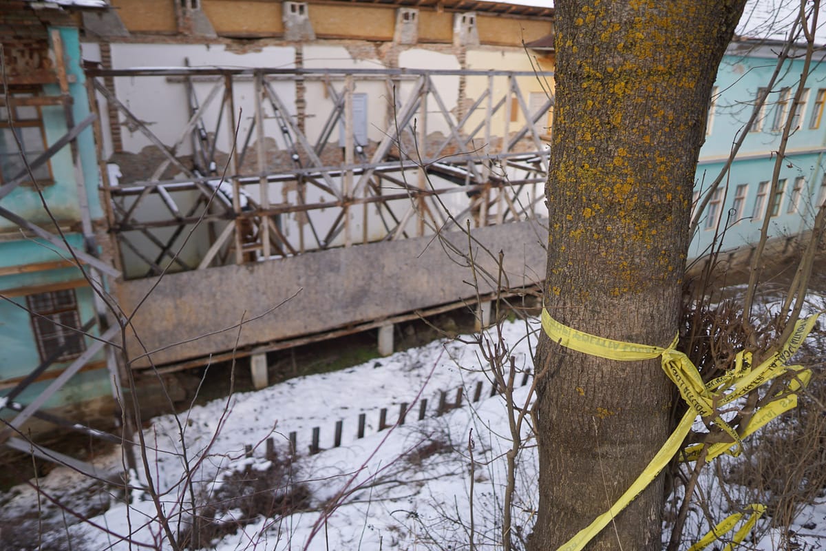 Így fogják az elévülésig húzni a leomlott bentlakás perét?