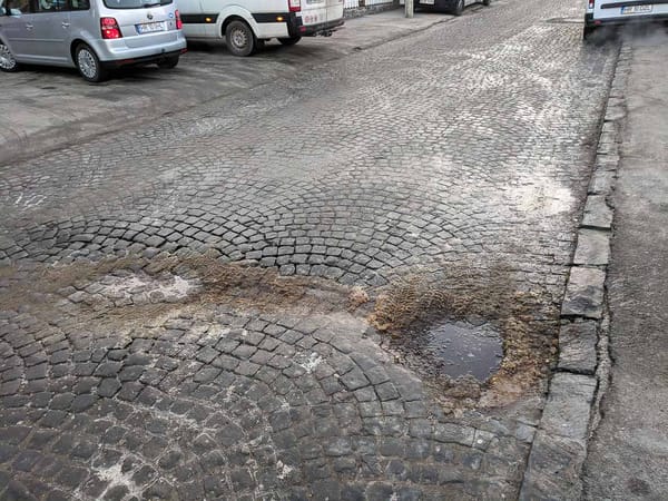 Kötelességünk szakszerűnek lenni!