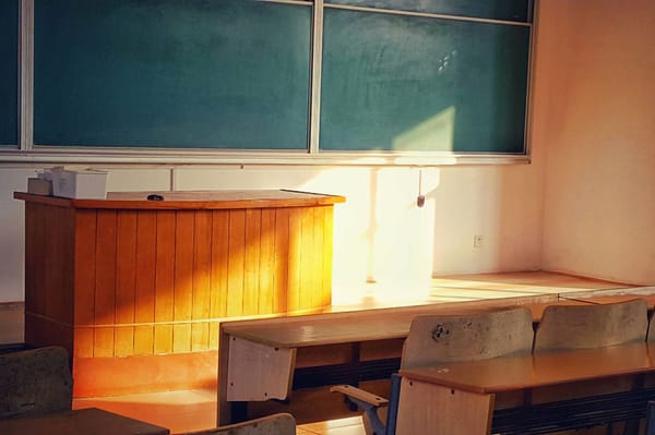 Marad az online oktatás