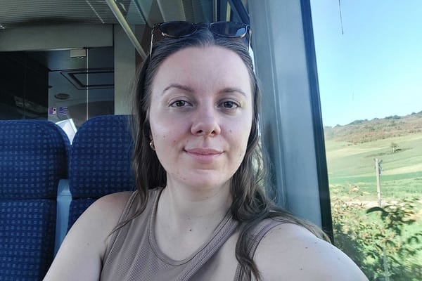 Én hülye még mindig vonattal járok