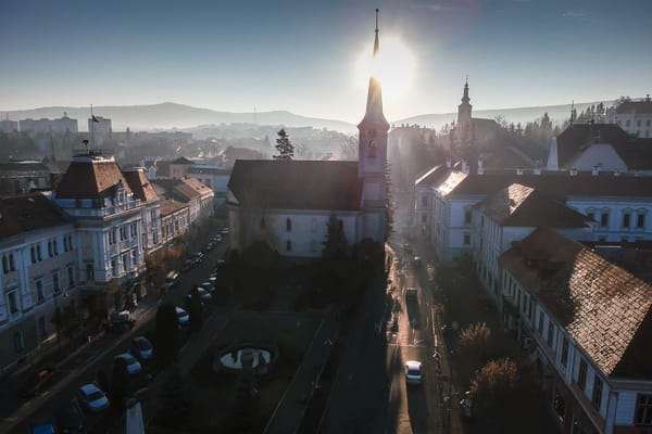 Karácsonyi szentmisék és istentiszteletek rendje