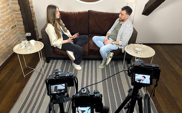 Üljünk össze és panaszkodjunk? Nem, köszi.